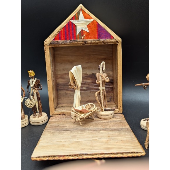 13 pc Handmade African Kenya Banana Fiber Palm Leaf Nativity Set Christmas Decor - Picture 10 of 16